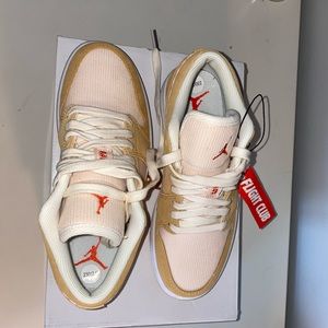 Nike Woman’s Air Jordan 1 Low SE Twine Orange Quartz Corduroy